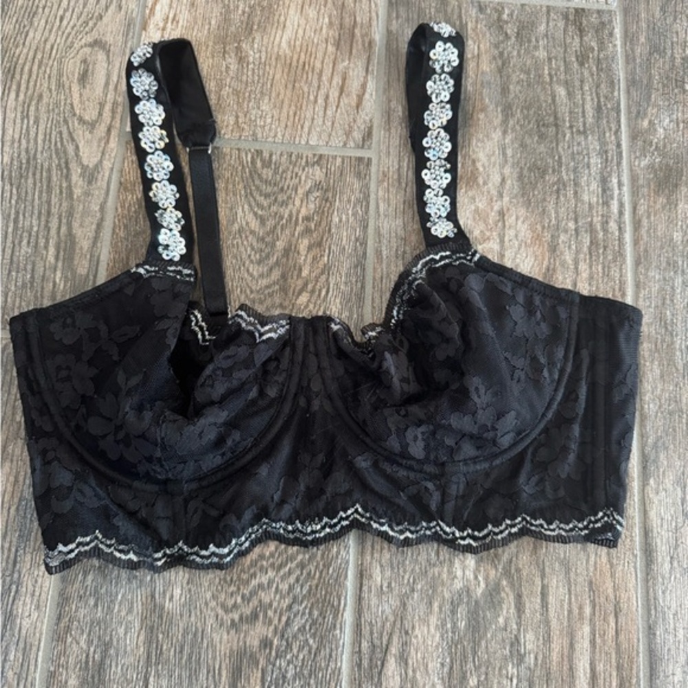 Victoria's Secret Dream Angels unlined demi bra in black lace 36D